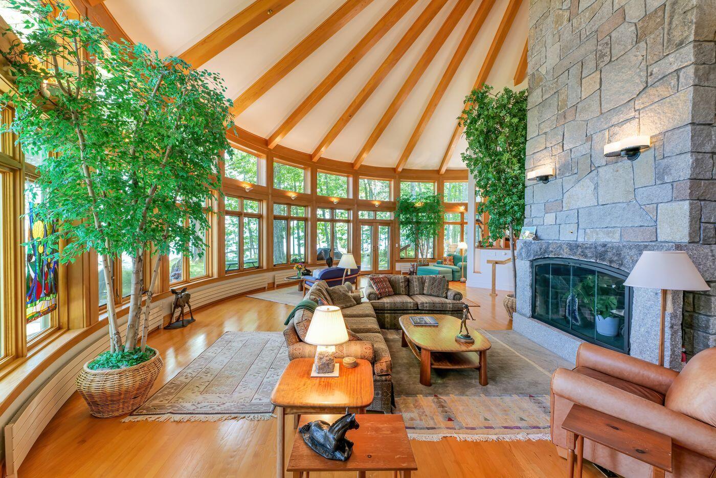 Listings for Brandon Bard