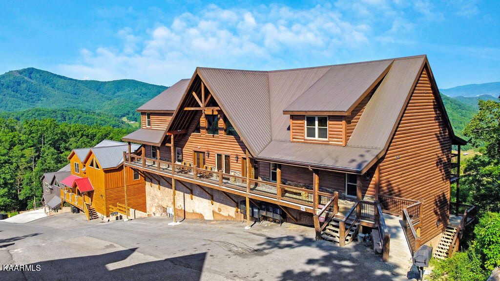 Houses for Sale in Pigeon Forge TN