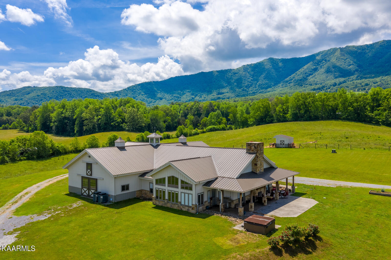 Luxury Homes for Sale in Townsend TN