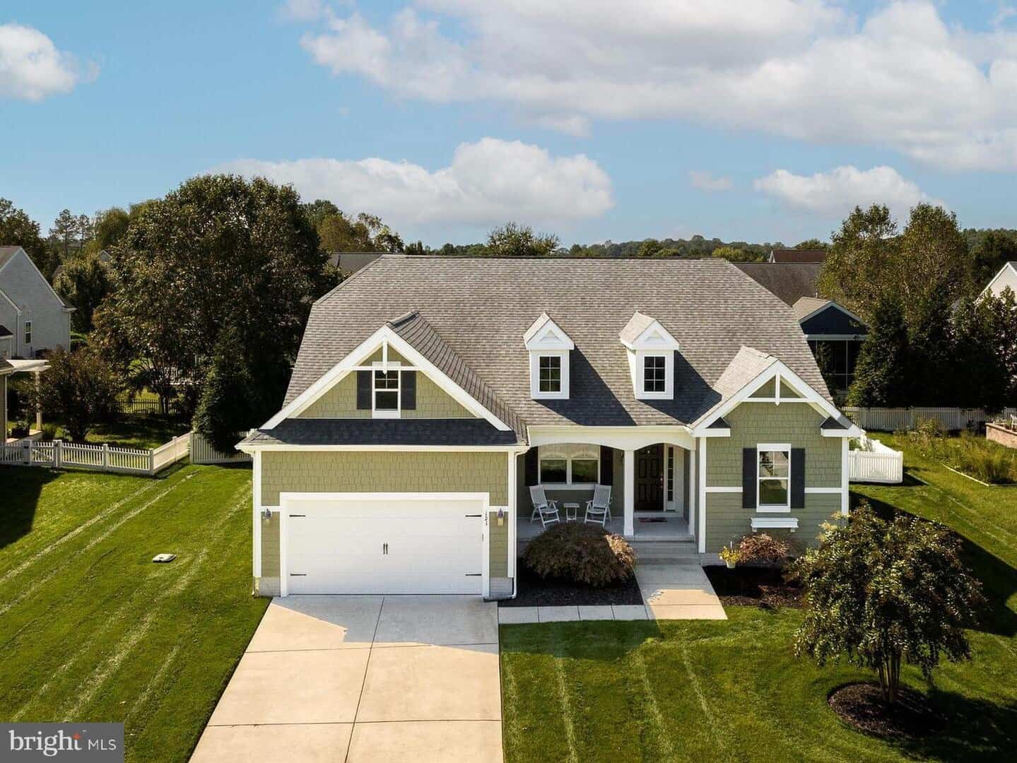 Listings for Michael Malone