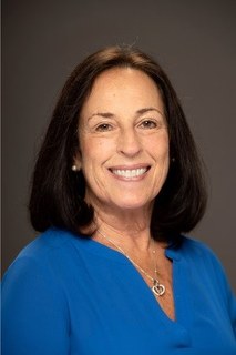 Laura J Ross