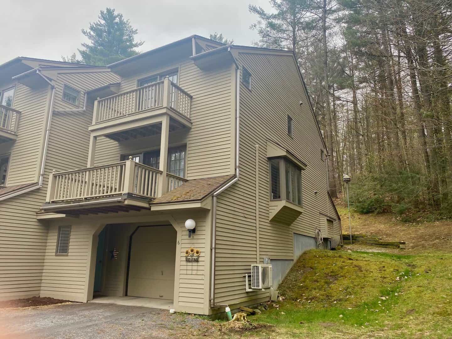 Claremont, NH Condos