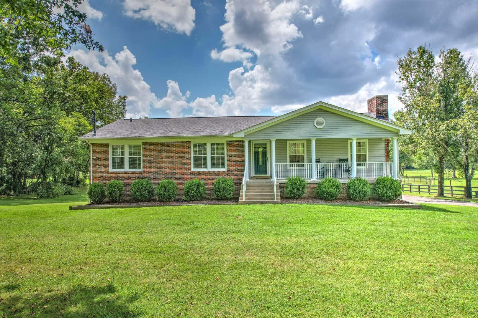 Thompsons Station Homes $900,000 – $1,000,000