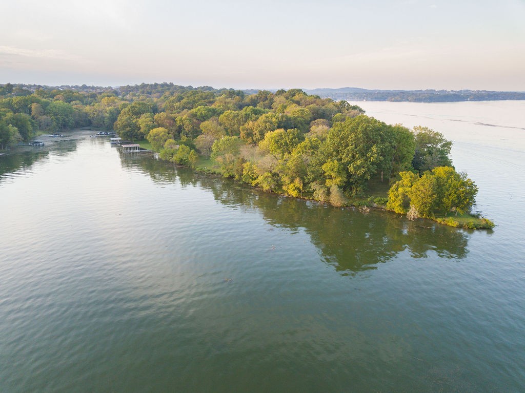 Hendersonville Homes for Sale around Hendersonville High School