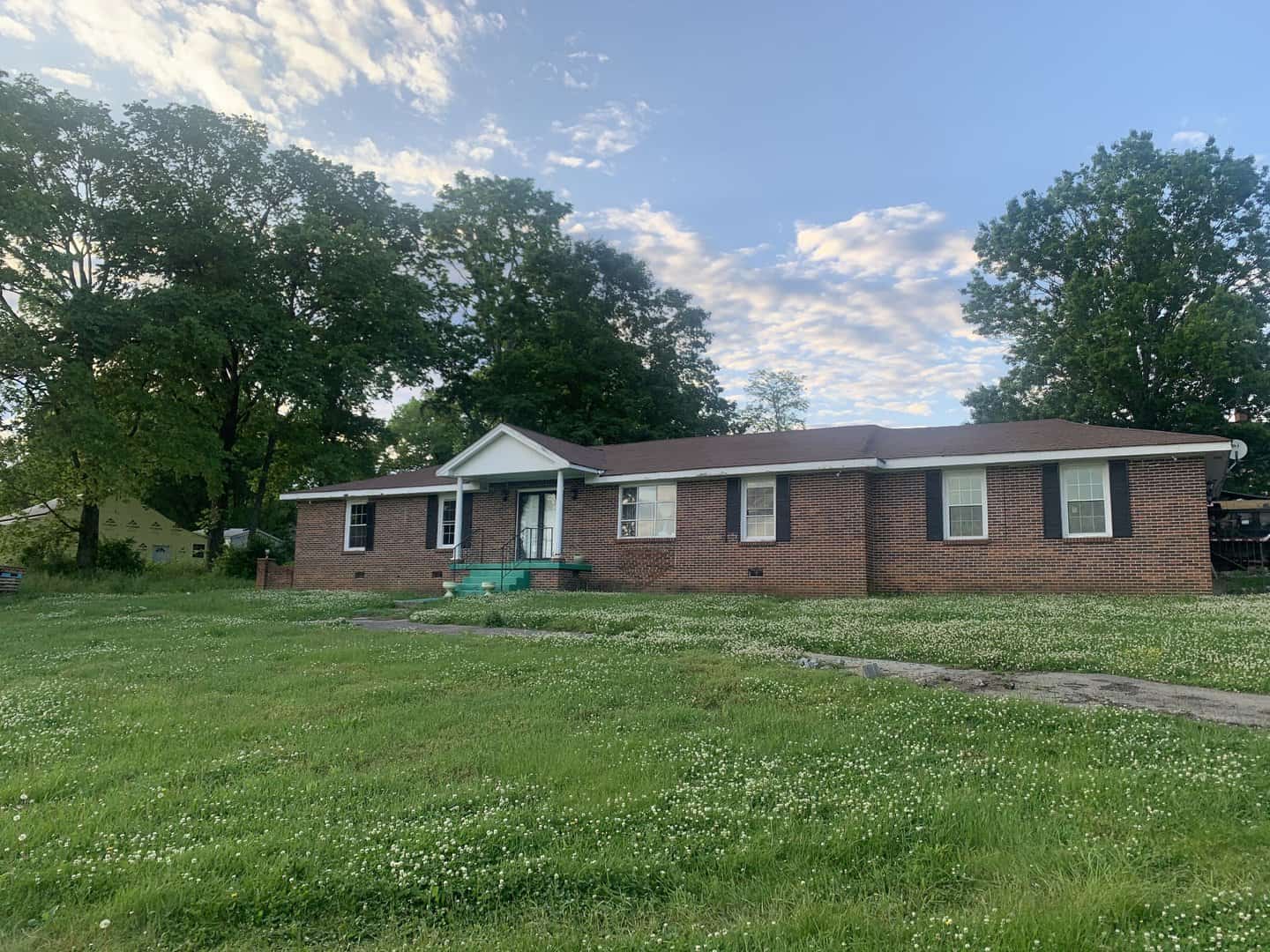 Nashville 37211