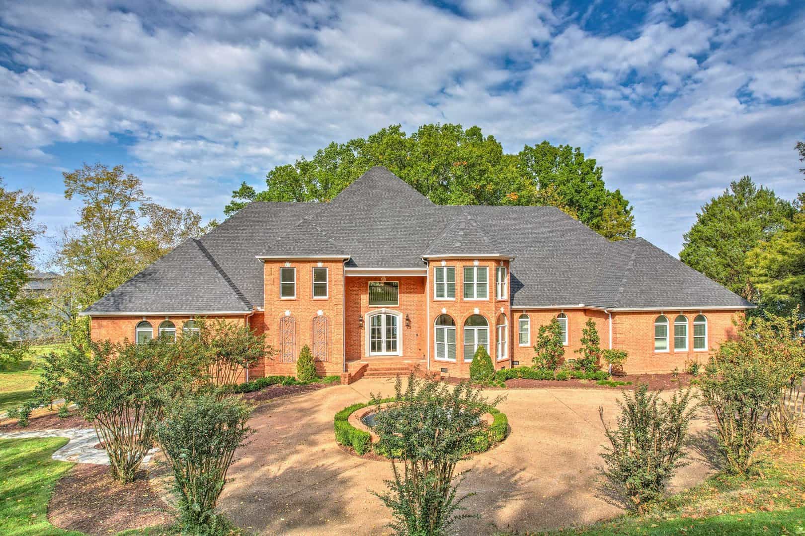 Nashville Homes for Sale Around Lakeview Elementary School in Johnson TN
