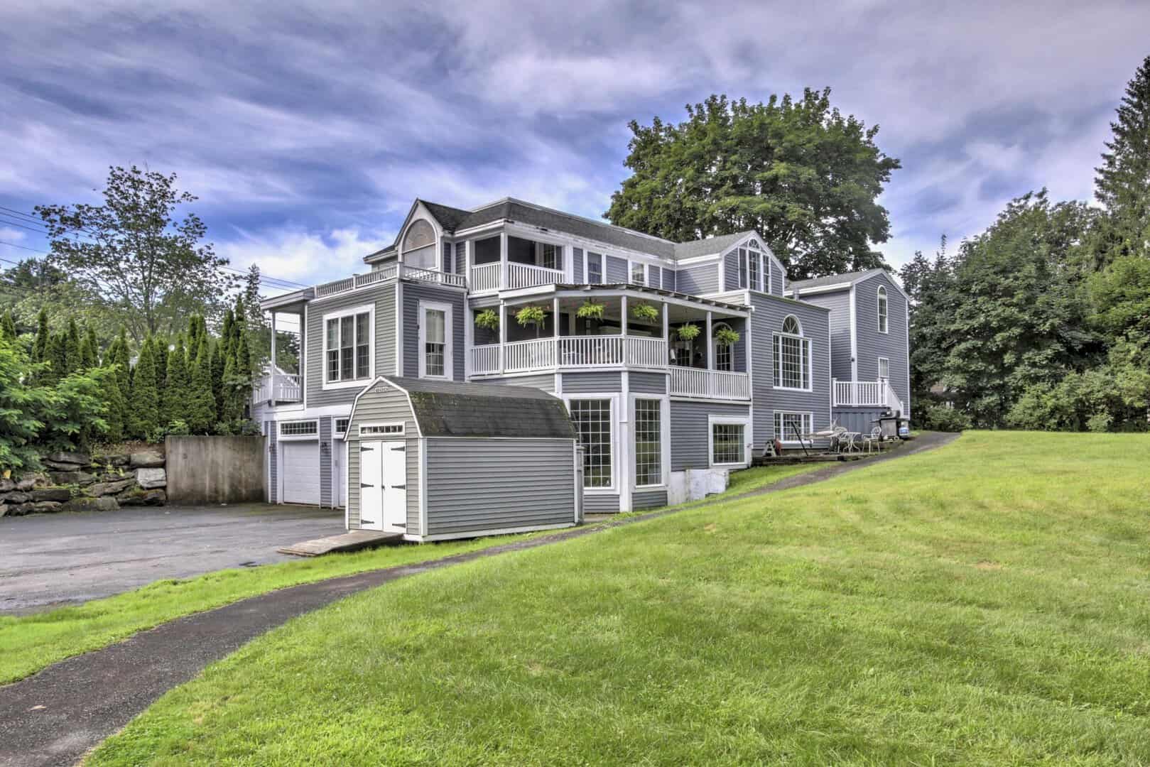 $500,000 - $1,000,000