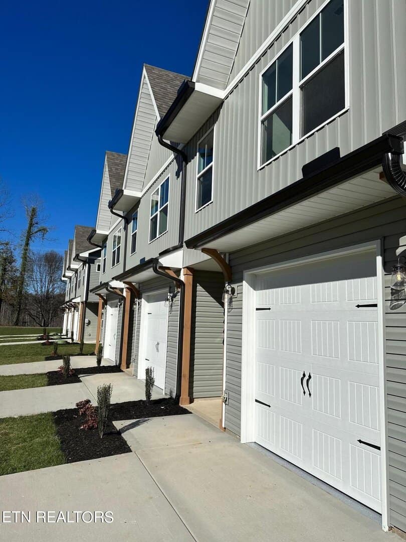 Townhomes for Sale in Powell TN