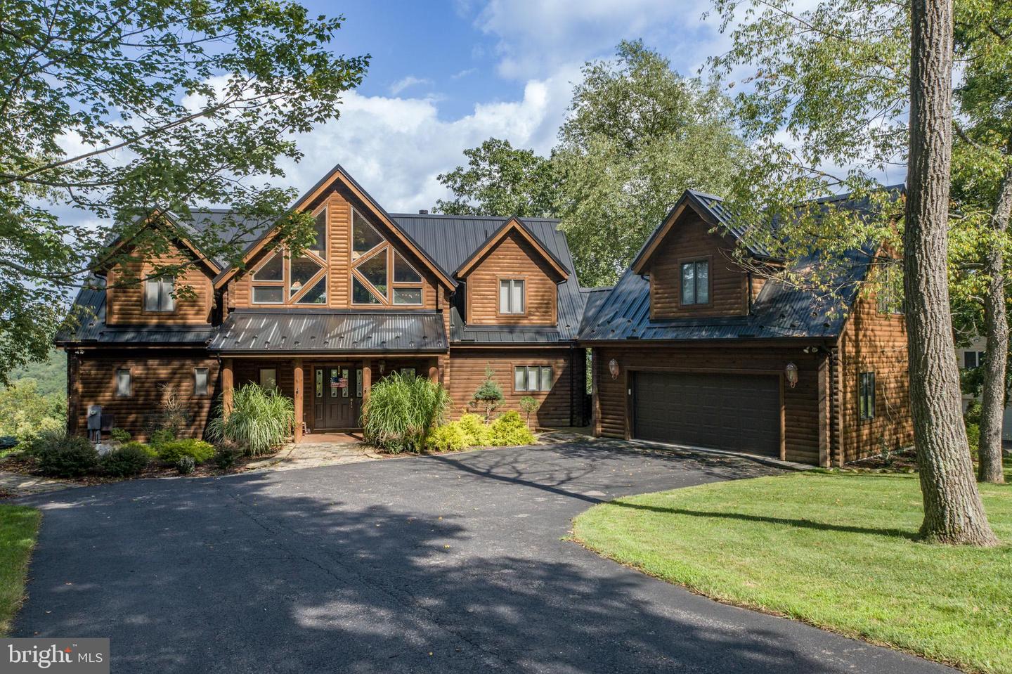 Wisp Resort & Ski-In / Ski-Out