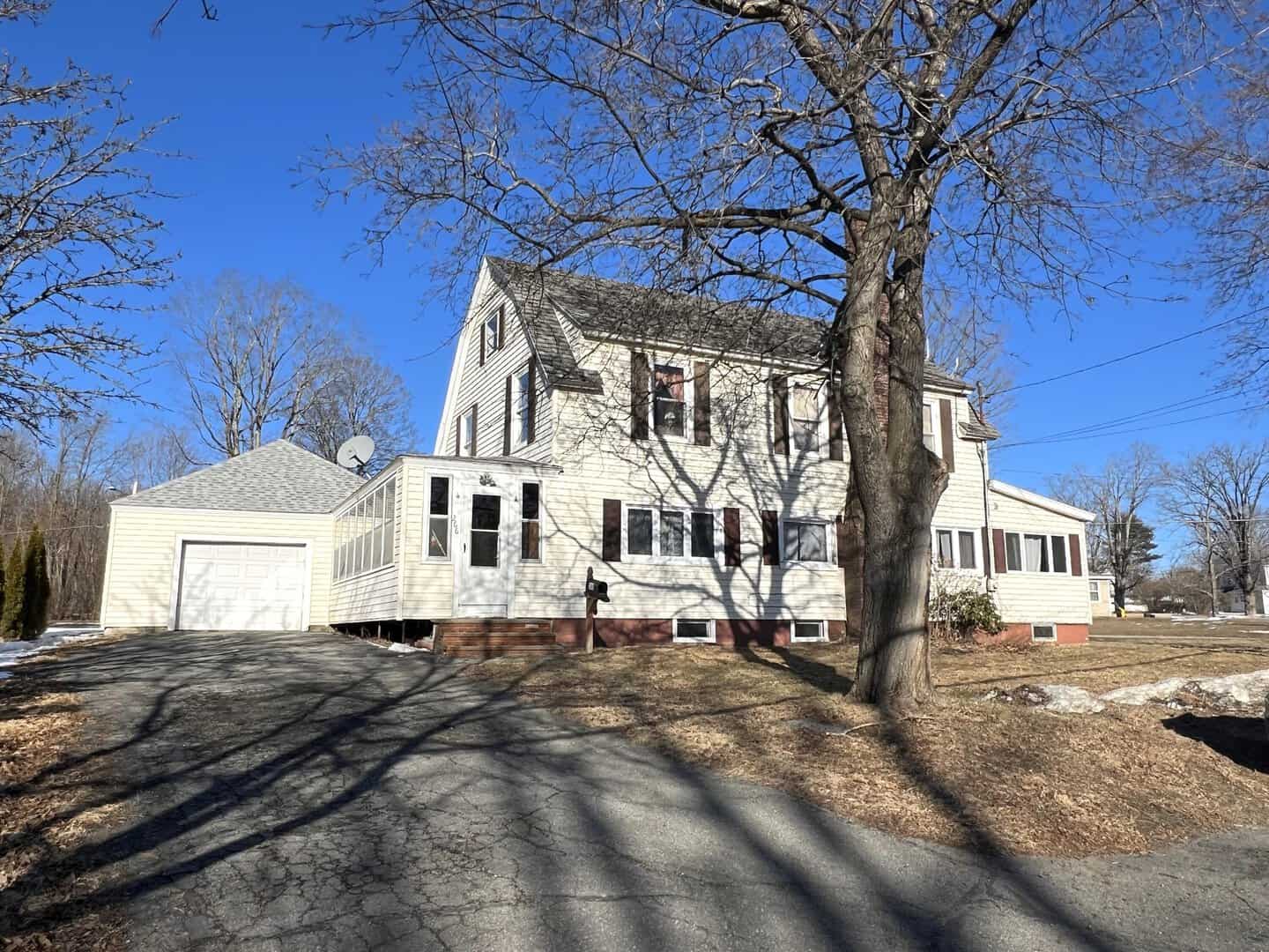 Listings for Debra Higgins