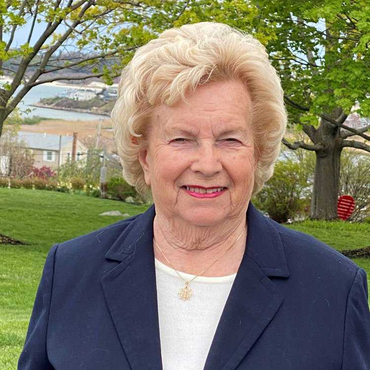 Dottie Levesque