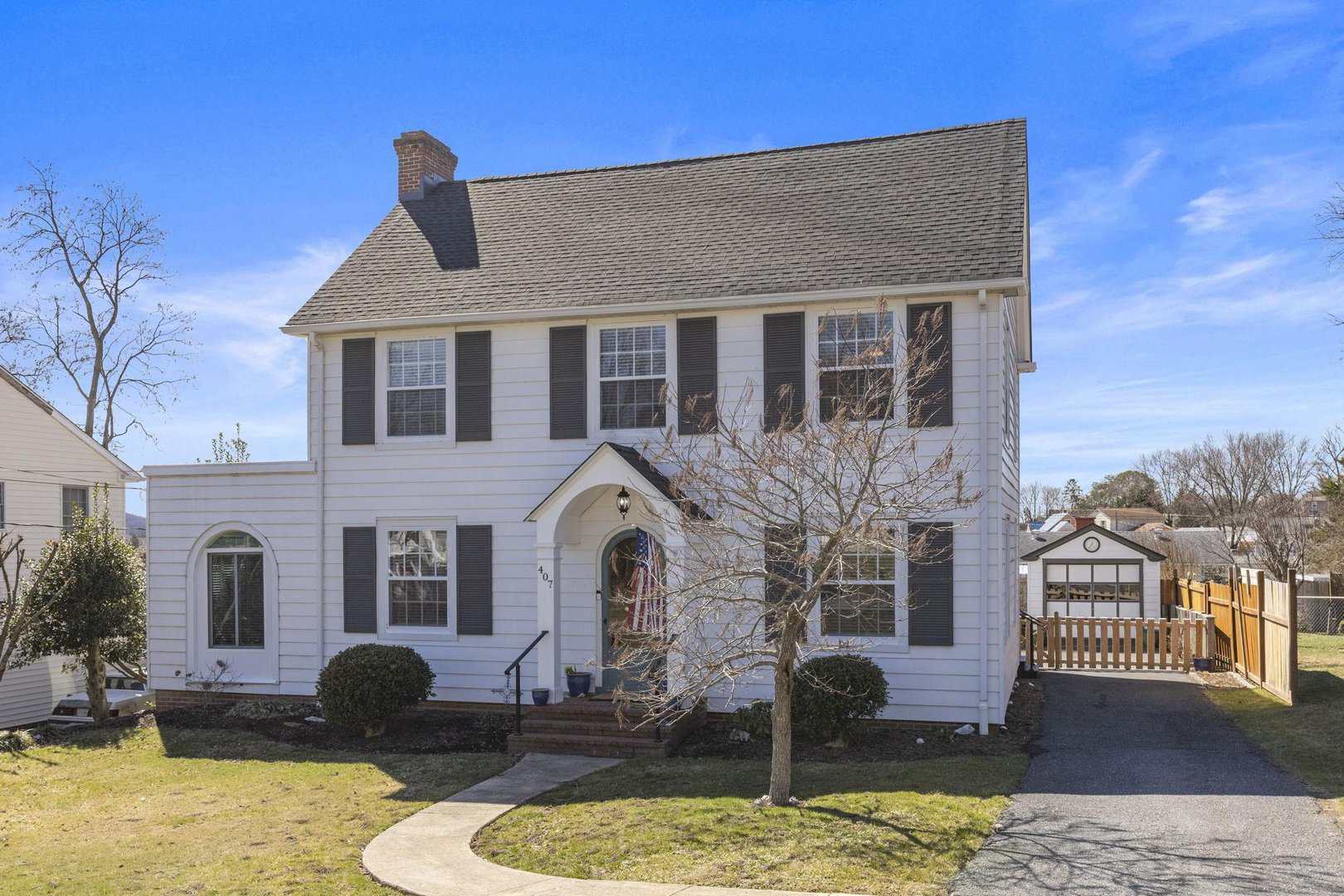 Listings for Isaac Hull