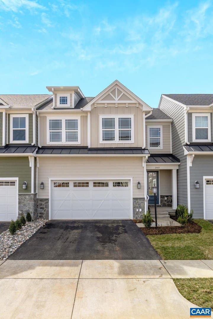 Homes for Sale in the Henley Middle School District from $500,000 to $600,000
