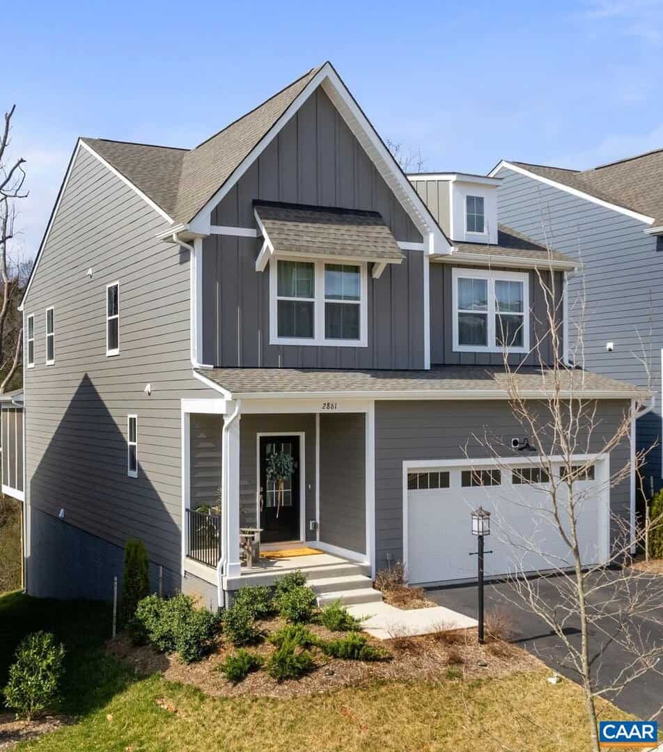 Homes for Sale in the Henley Middle School District from $600,000 to $750,000 