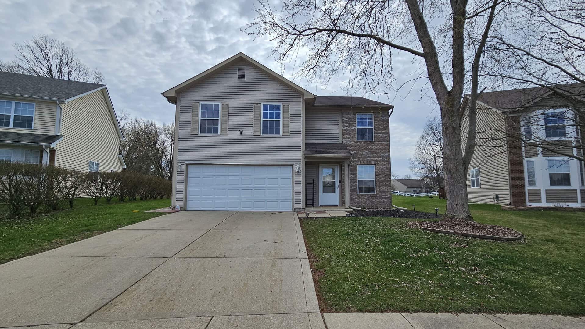 Listings for William Martinez