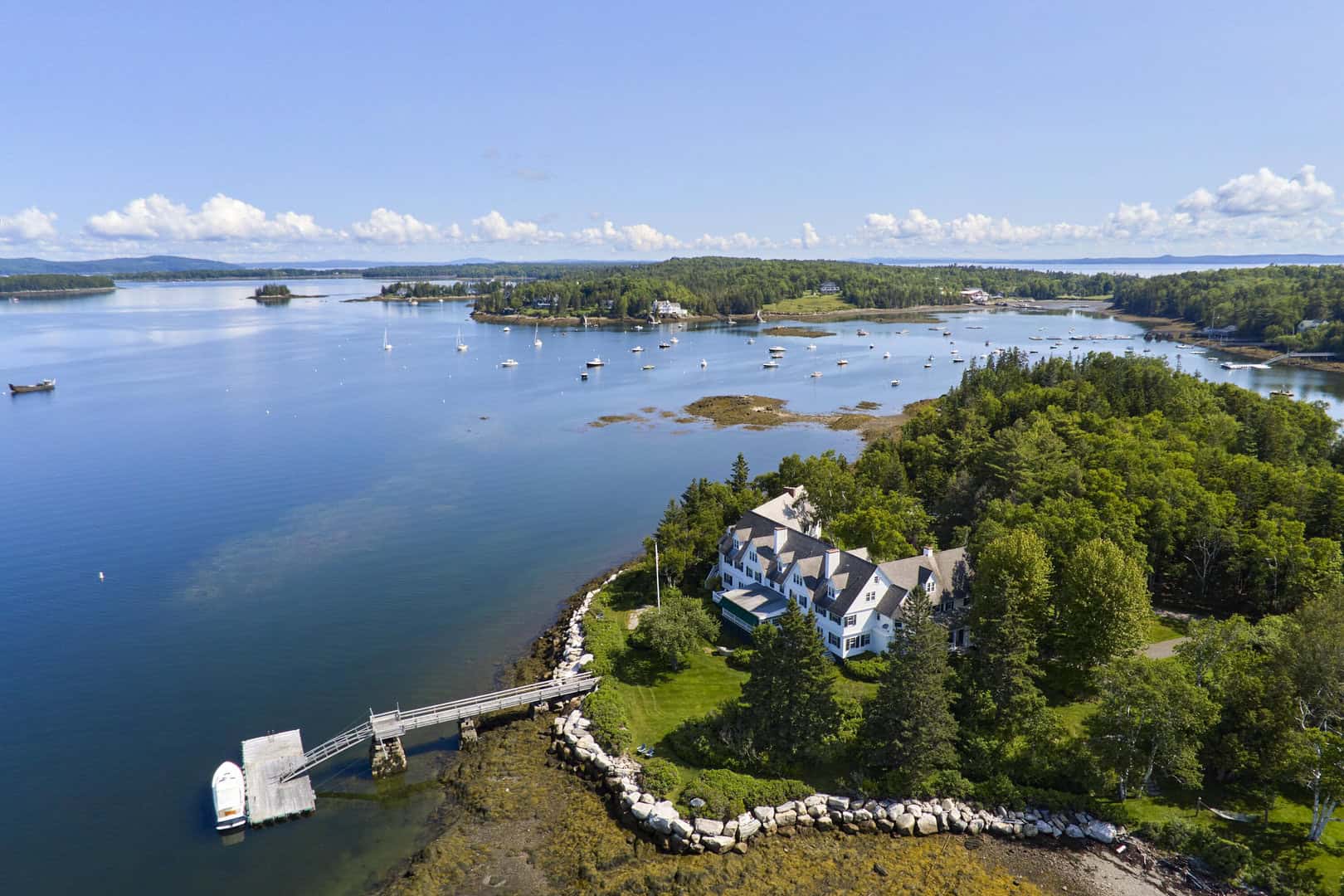 Listings for Damien Larochelle