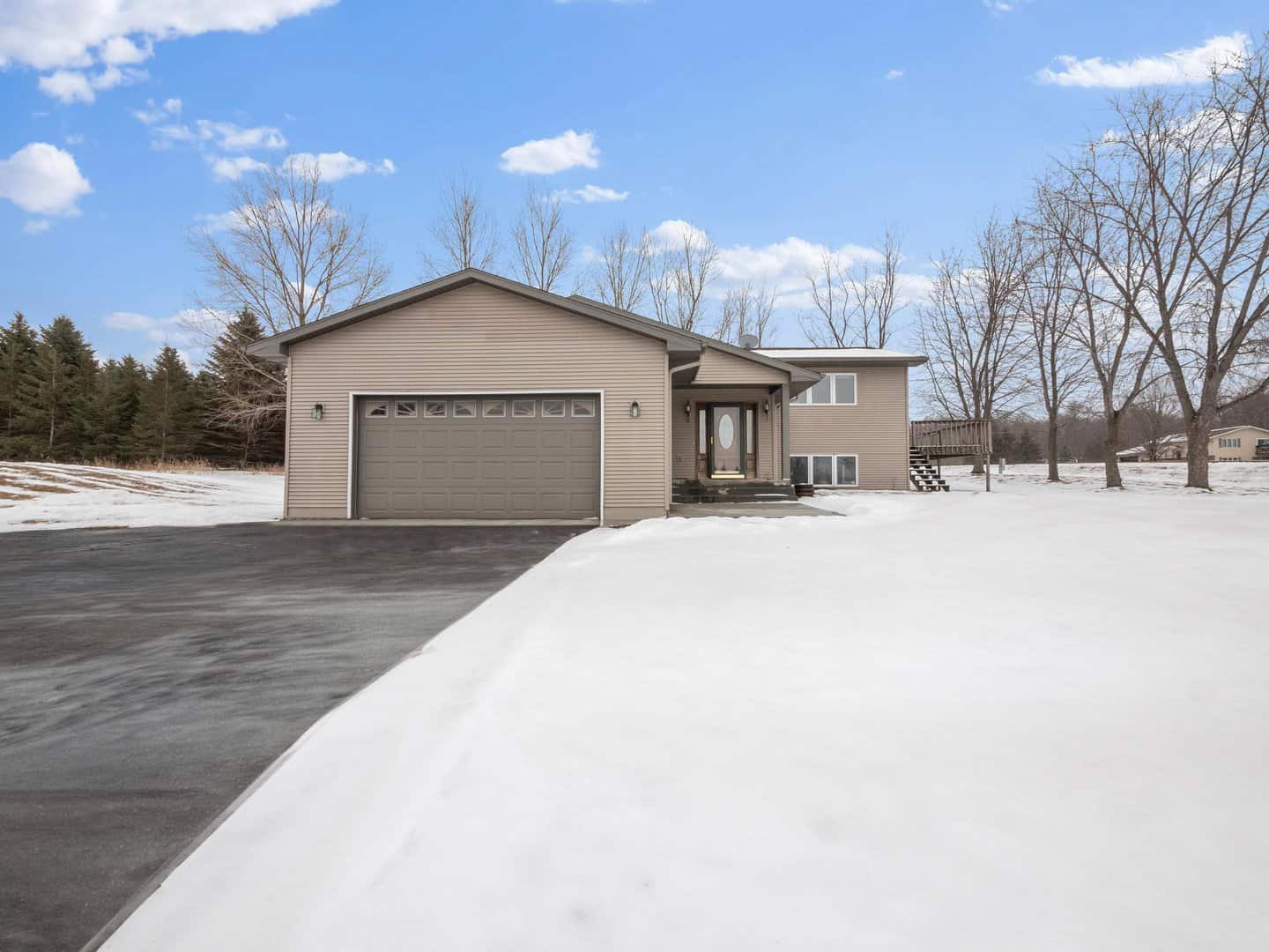 Listings for Leanne Peterson