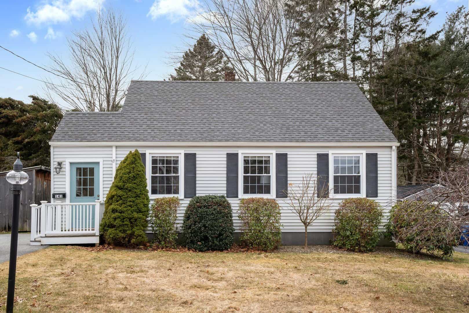 Listings for Lily Morrissette