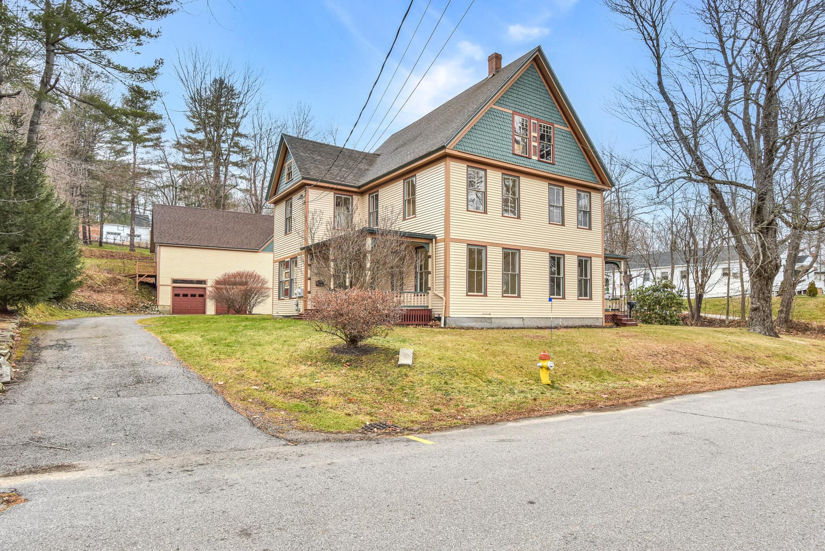 Listings for Jordan Stolt
