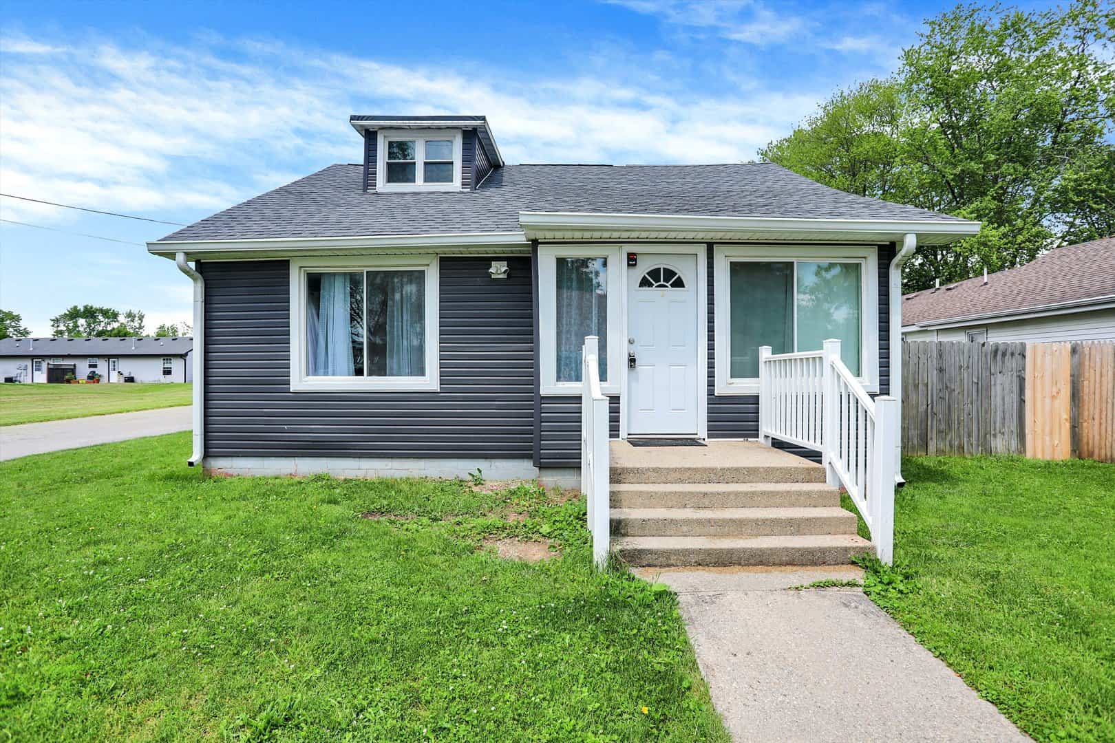 Listings for Lindsey Kirby