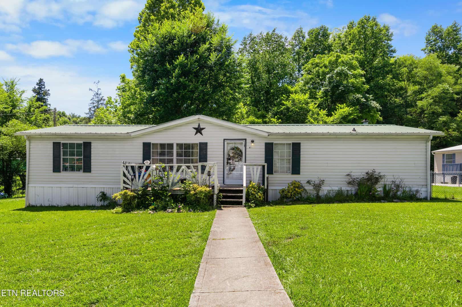 Listings for Jessica Nirmaier