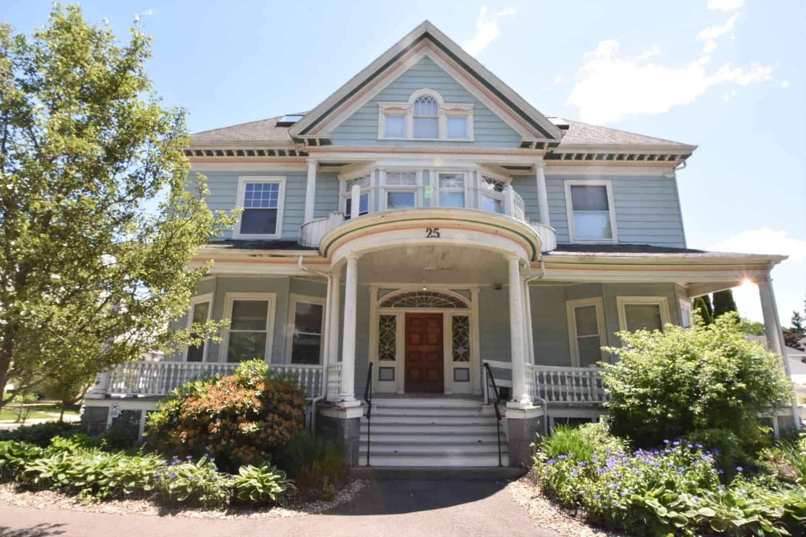 Listings for Elaine Baginski