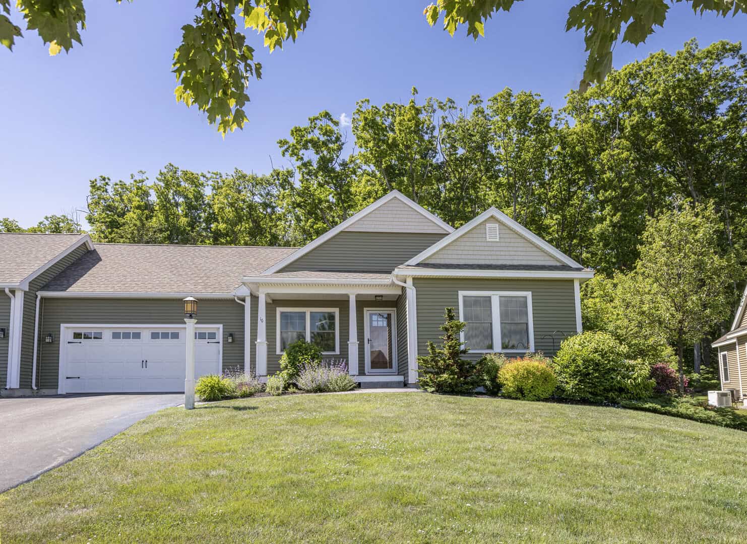 Listings for Jennifer DeSena