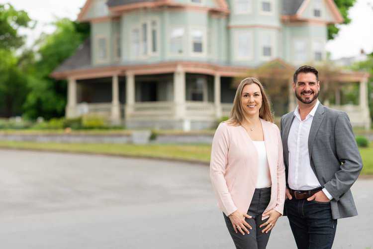 The Meadows + Ellis Team