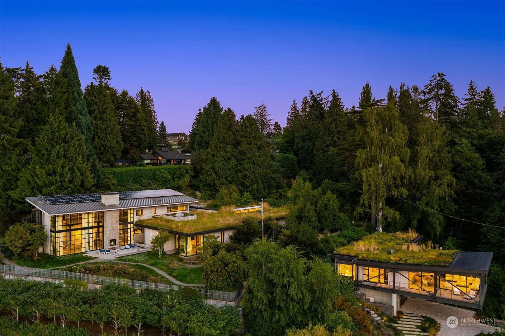 Luxury Waterfront