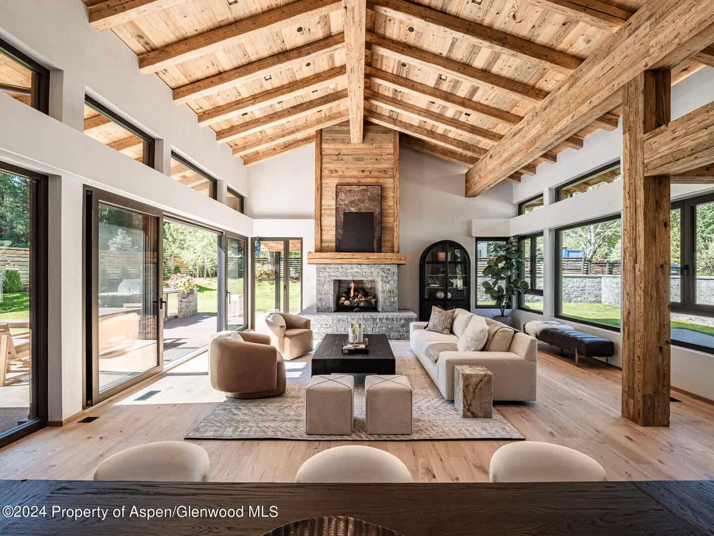 Homes with Access to Golf