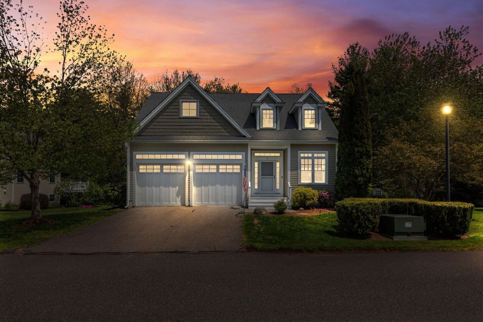 Listings for Julie Barros