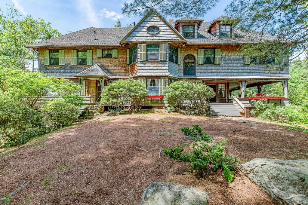  Squam Lake Real Estate Town Information 