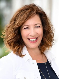 Diane Cadogan Hughes