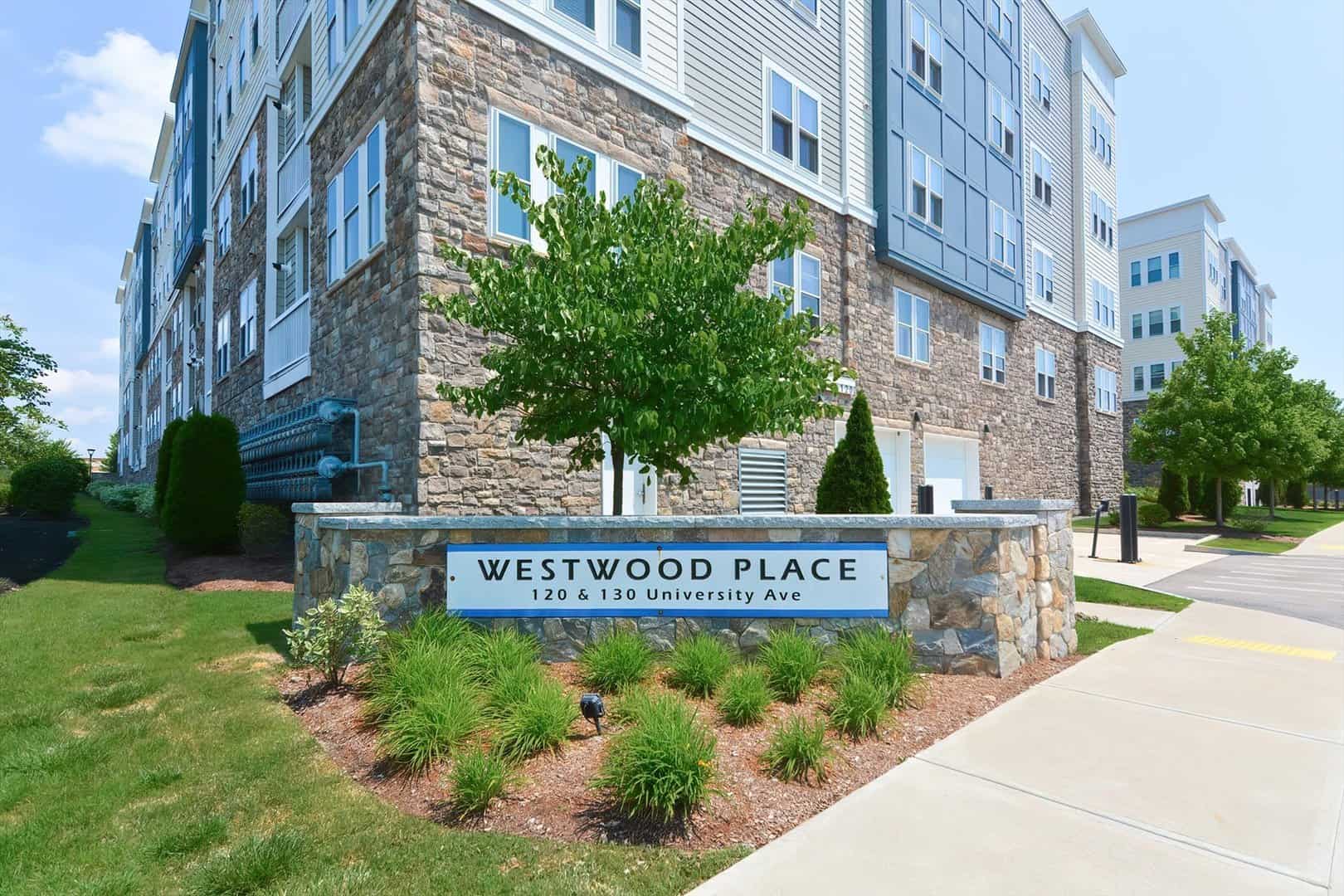Listings for Stonehurst RE Group