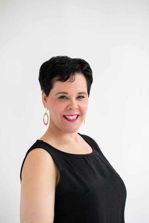 Evelyn Conrad - Evelyn Conrad & Manon DeCarlo Team