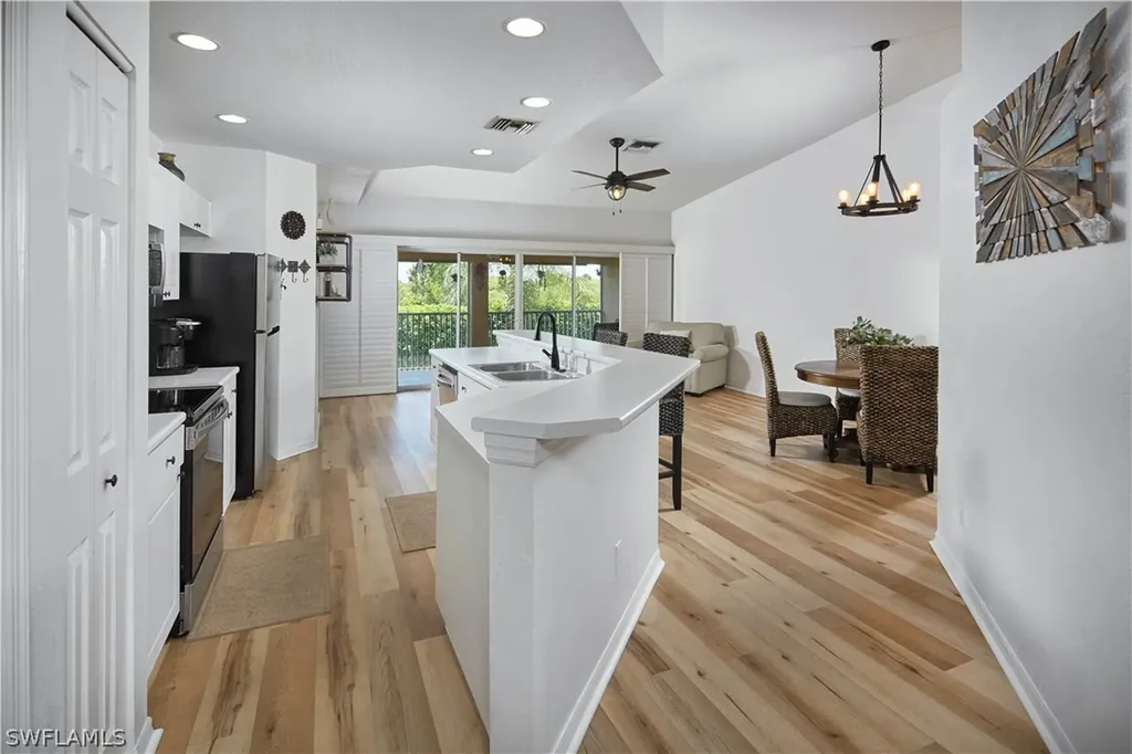 Carriage Homes At Woods Edge