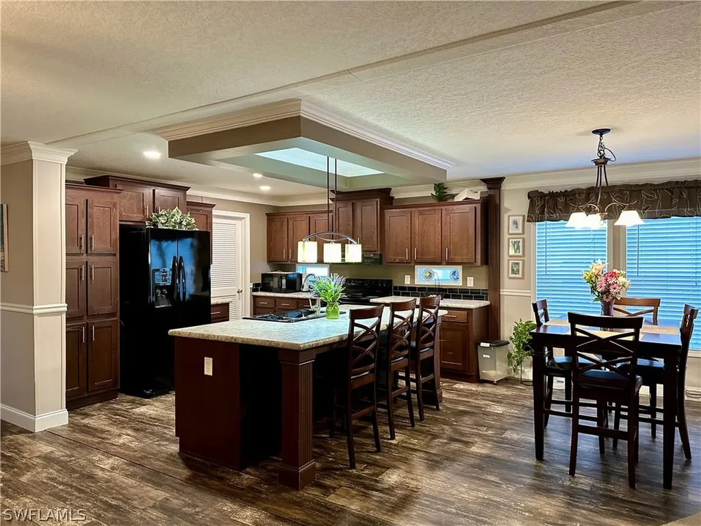 Leitner Creek Manor