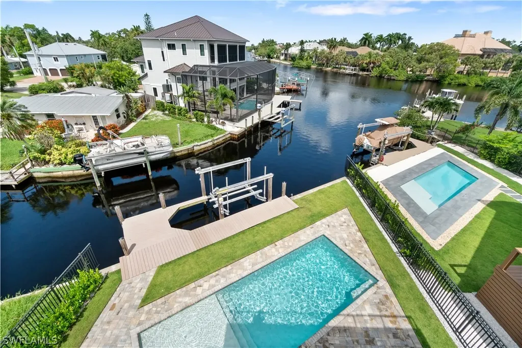 Tarpon Bend