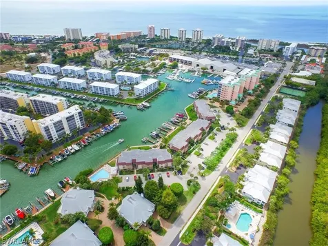 Estero Island Yacht   Racquet Club Condo
