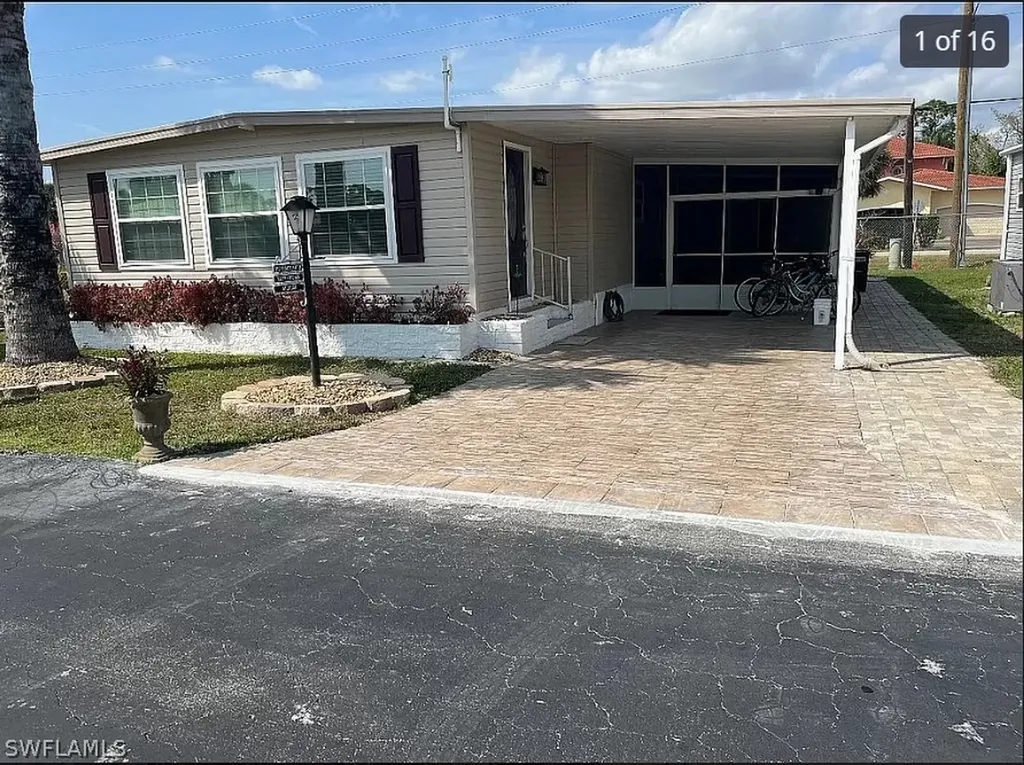 Coachlight Manor Mobile Home
