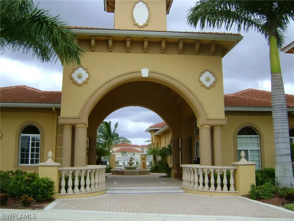 Gardens At Beachwalk