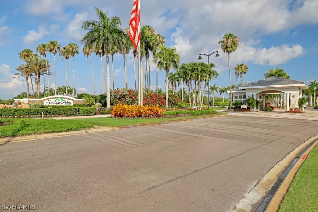 Heritage Palms