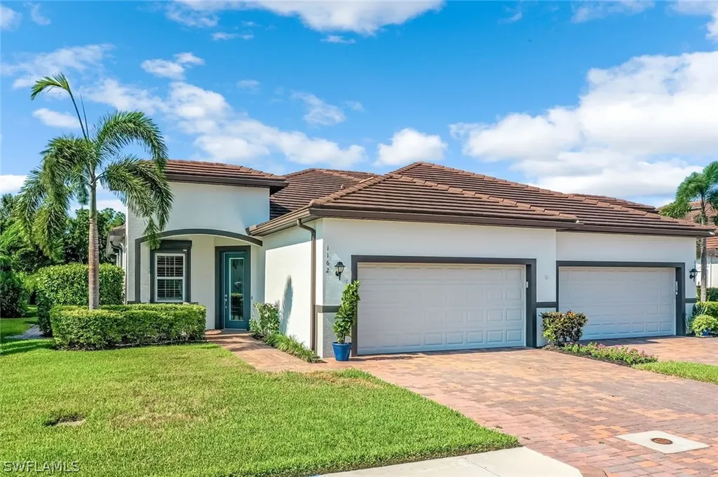 Riverside Avenue Villas