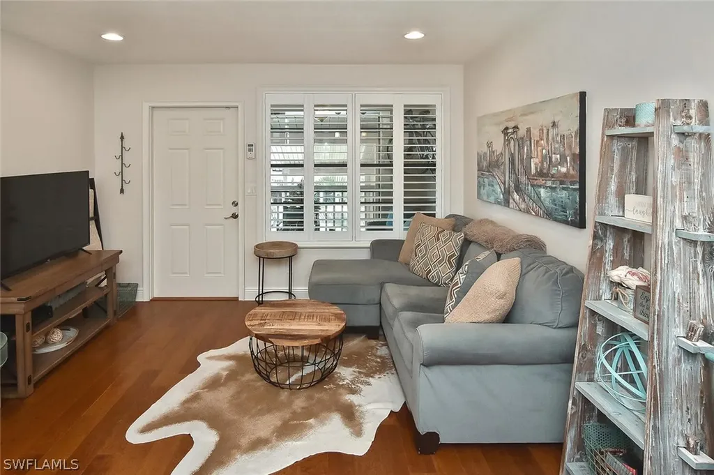 South Pointe West Condo