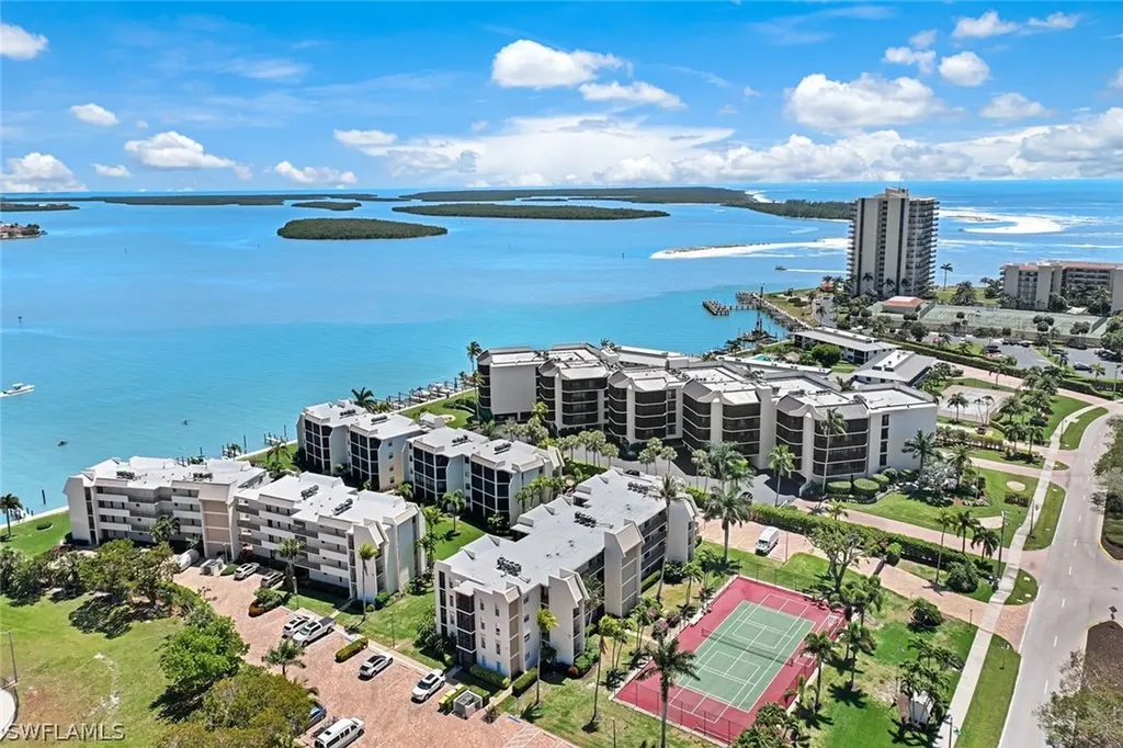 Waters Edge Condo
