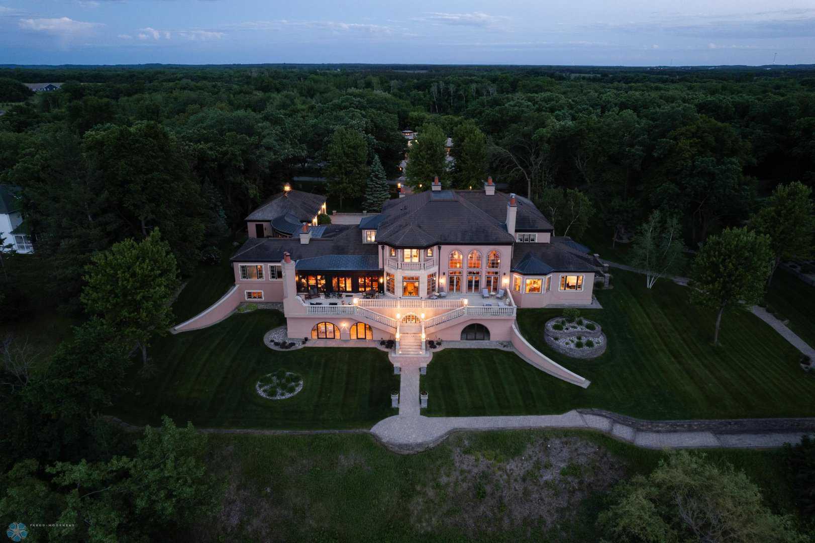 Homes with Fireplace