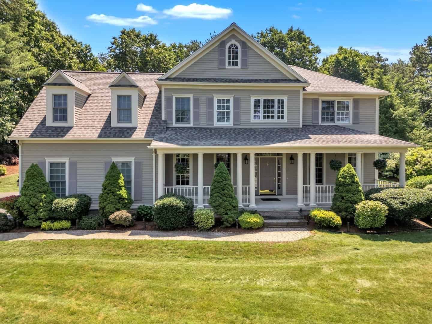 Homes Near Hampshire College