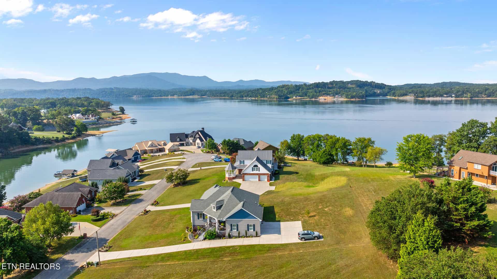 Listings for Beth Mooney