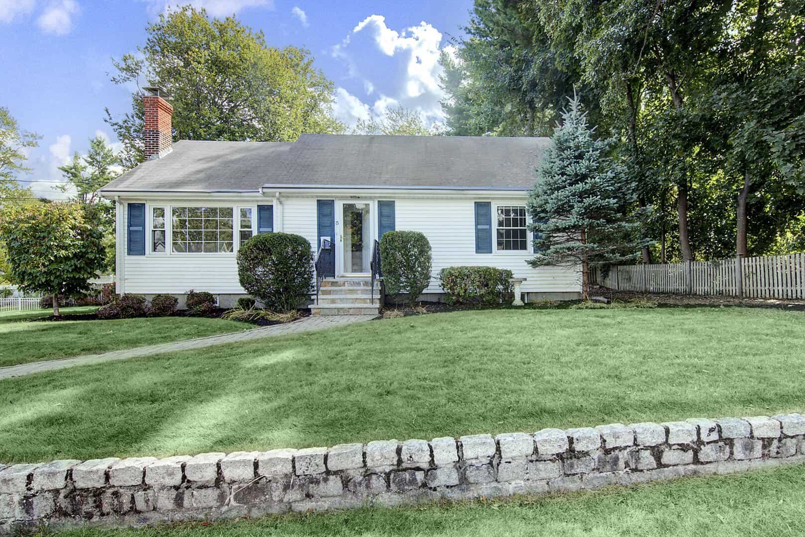 Listings for Phillip Dennesen