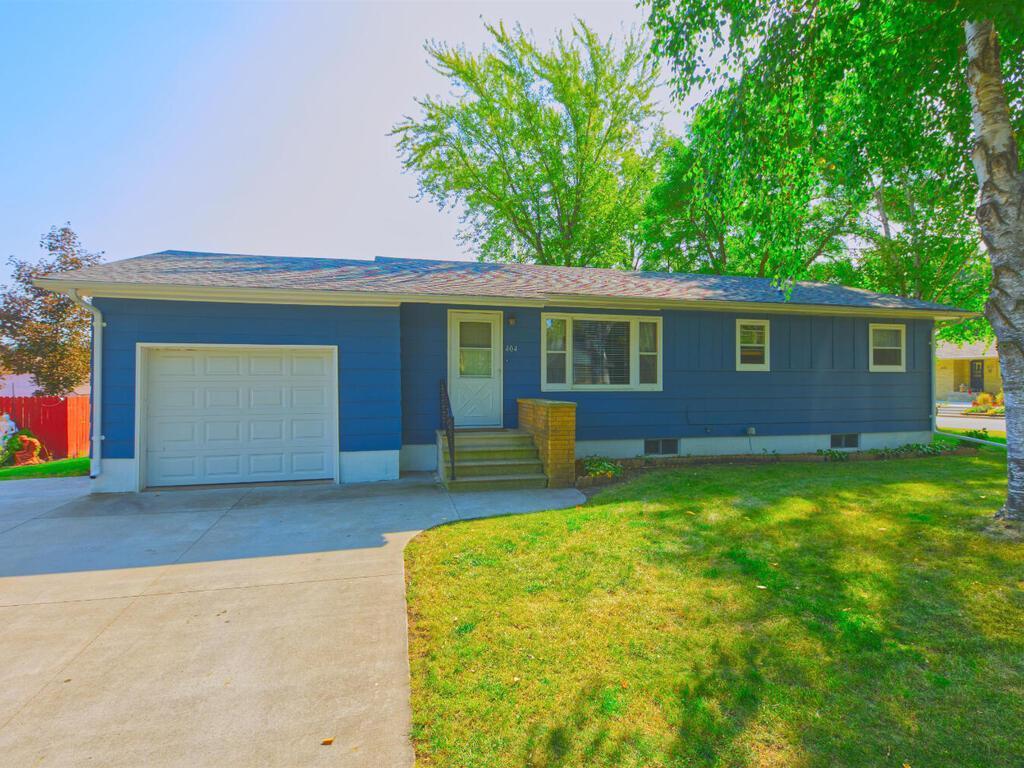 Listings for Robin Fiecke